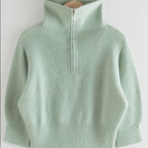 NWT mint quarter zip 🌱